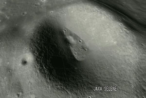 地形カメラで撮影した月面